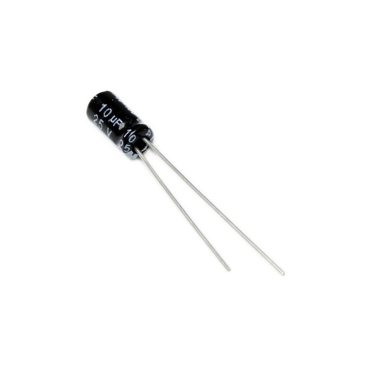 خازن الکترولیتی 10uF 25V مشکی 4x7mm JWCO - نمای بدنه آلومینیومی سیاه با نوار منفی