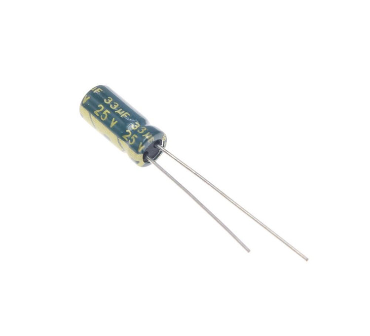 خازن الکترولیتی 33uF 25V سبز رنگ 5x11 میلیمتر JWCO - دید جانبی با پایههای radial