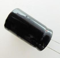 4700UF 63V
