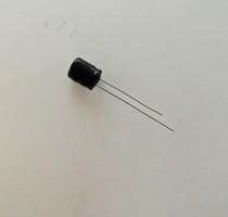 82UF 50V