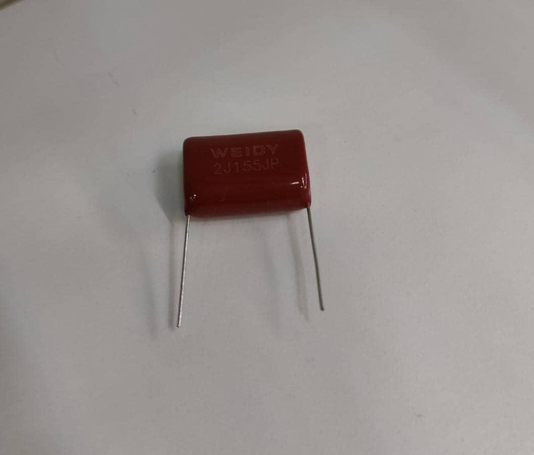 خازن پلی استر 1.5میکروفاراد 630ولت 1.5UF 630V P 30MM