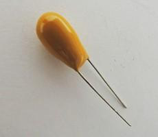 47UF 35V T