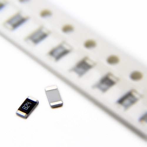 مقاومت 820 کیلواهم 820Kohm smd 1206