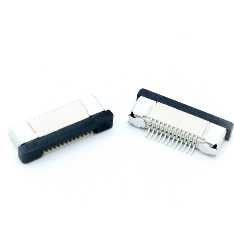 کانکتور اف پی سی 12 پین FPC 12P 0.5mm Down Sliding برند Amphenol FCI با قفل کشویی پایینی، نصب SMD، مناسب اتصال کابل فلت در نمایشگر LCD و تاچ اسکرین – نمای نزدیک از پینها و مکانیزم قفل