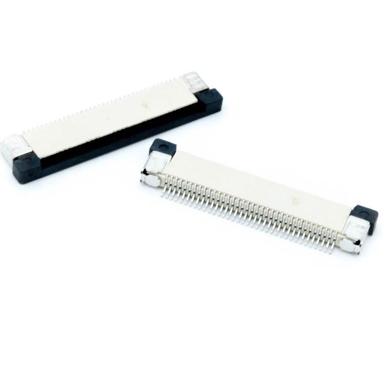 کانکتور FPC 36 پین 0.5mm Top Sliding برند Amphenol FCI با مکانیزم اسلایدی بالایی، نصب SMT و قفل ZIF – نمای نزدیک از پینها و بدنه پلاستیکی مقاوم، مناسب خرید کانکتور اف پی سی ۳۶ پین گام ۰.۵ میلیمتر در ایران